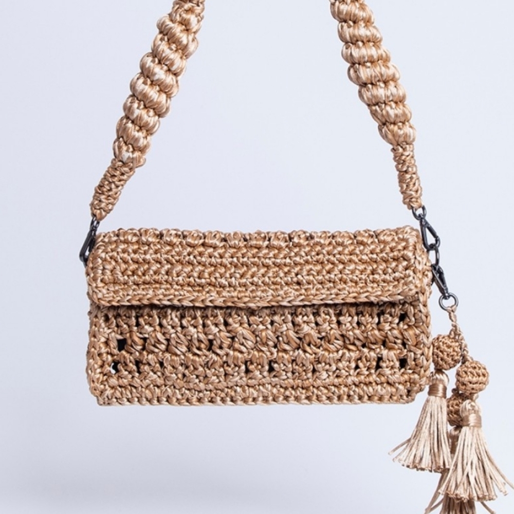 Catarina mina areia  purse 10x5x2